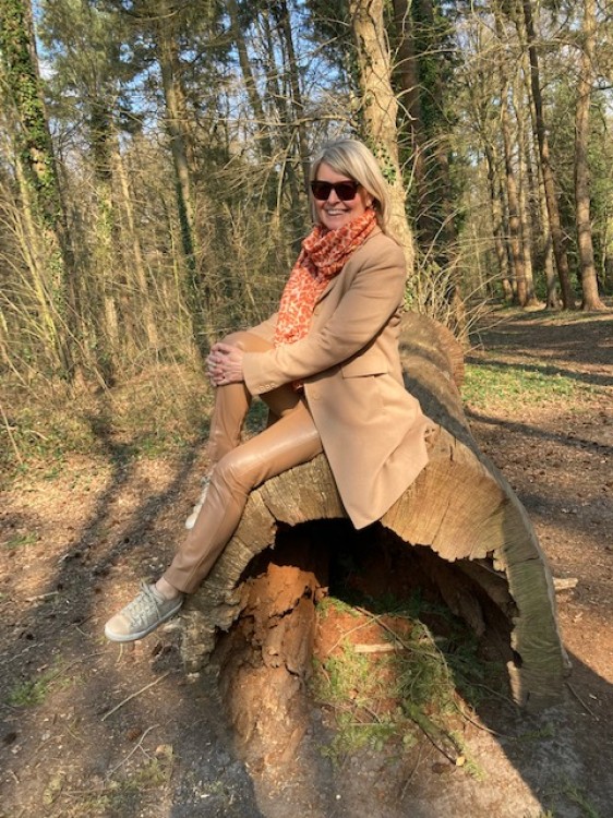 Gusta    Jennifer (modelnaam) 4